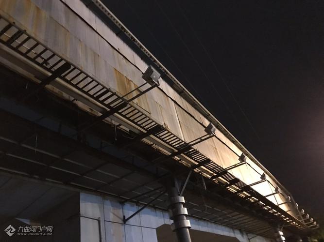 收集各类澳门彩资料的软件叫什么:四川铁路桥发生垮塌